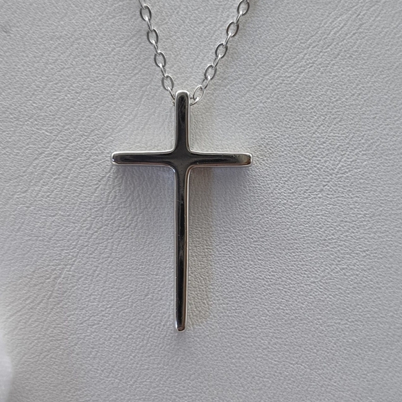SIMPLE CROSS STERLING SILVER NECKLACE - Picture 6 of 8